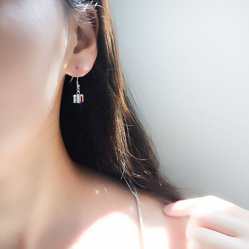 Bông tai bạc nữ đá pha lê lấp lánh 7 sắc cầu vòng DaLiA Jewelry khuyên tai bạc đá hộp chuẩn bạc 925