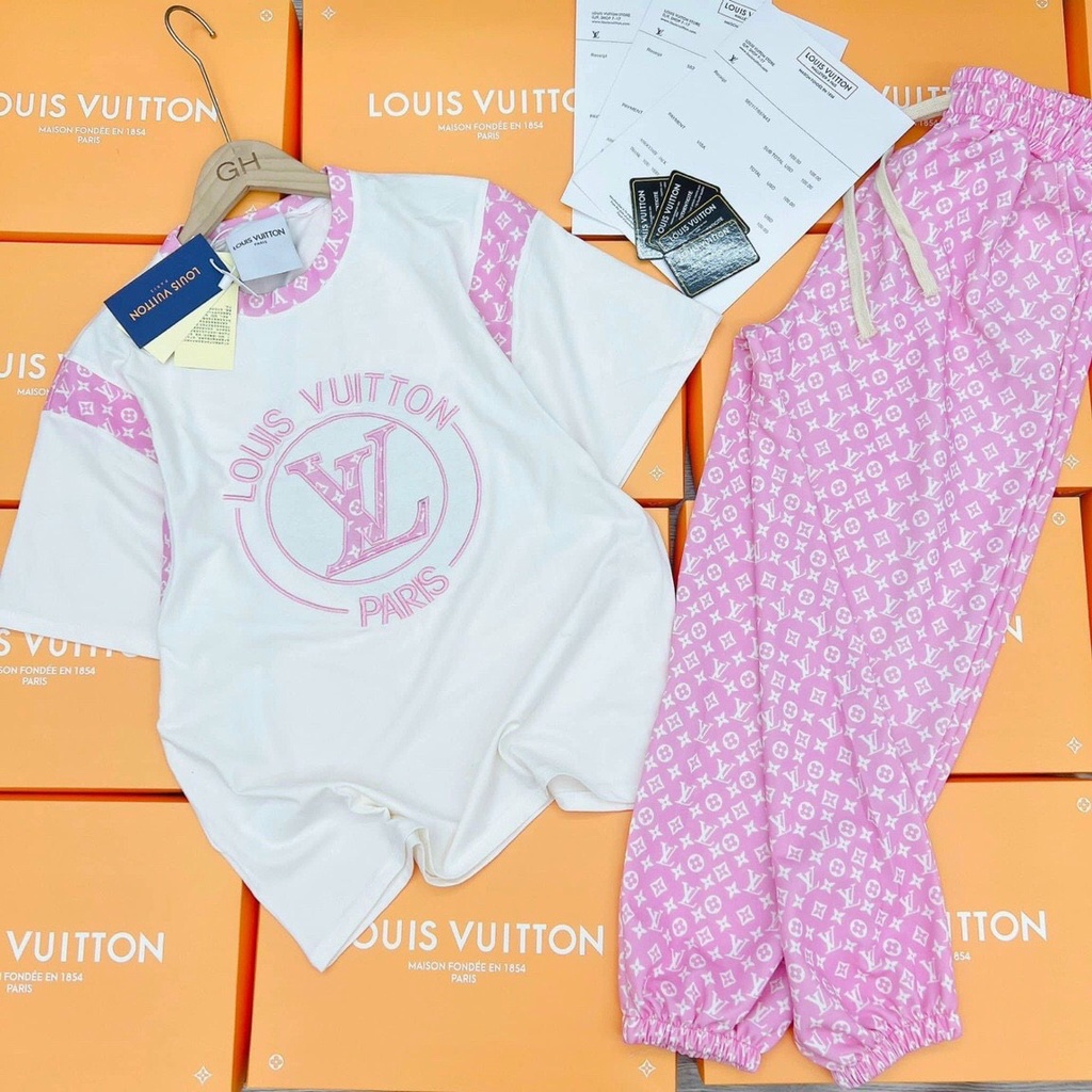 sét bộ cotton LV cổ tròn ngắn tay in họa tiết