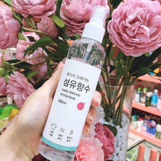 Xịt thơm quần áo Hàn Quốc