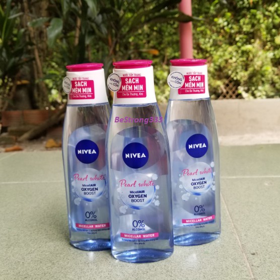 Nước tẩy trang Nivea cho da thường và da khô Extra Bright Makeup Clear Micellar Water (200ml)