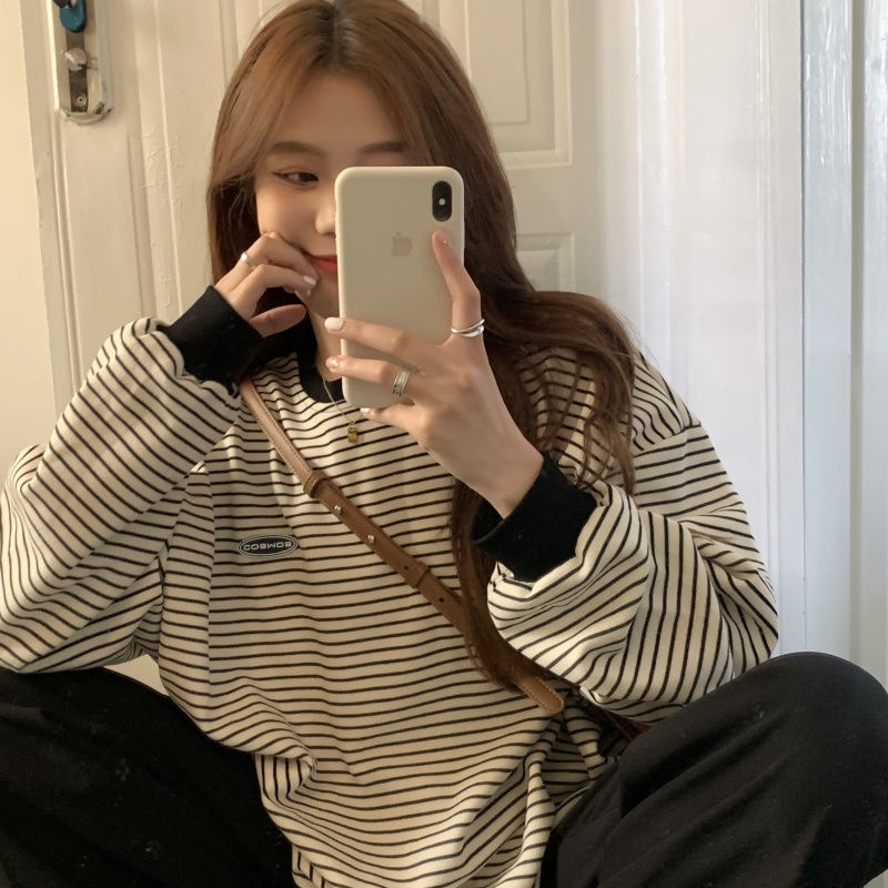 Áo thun tay dài dáng rộng kẻ sọc thiết kế mới thời trang theo phong cách Hàn Quốc dành cho nữ