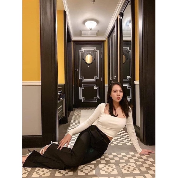 Áo Cổ Vuông Tay Dài Croptop Co Giãn A20 MASSEC
