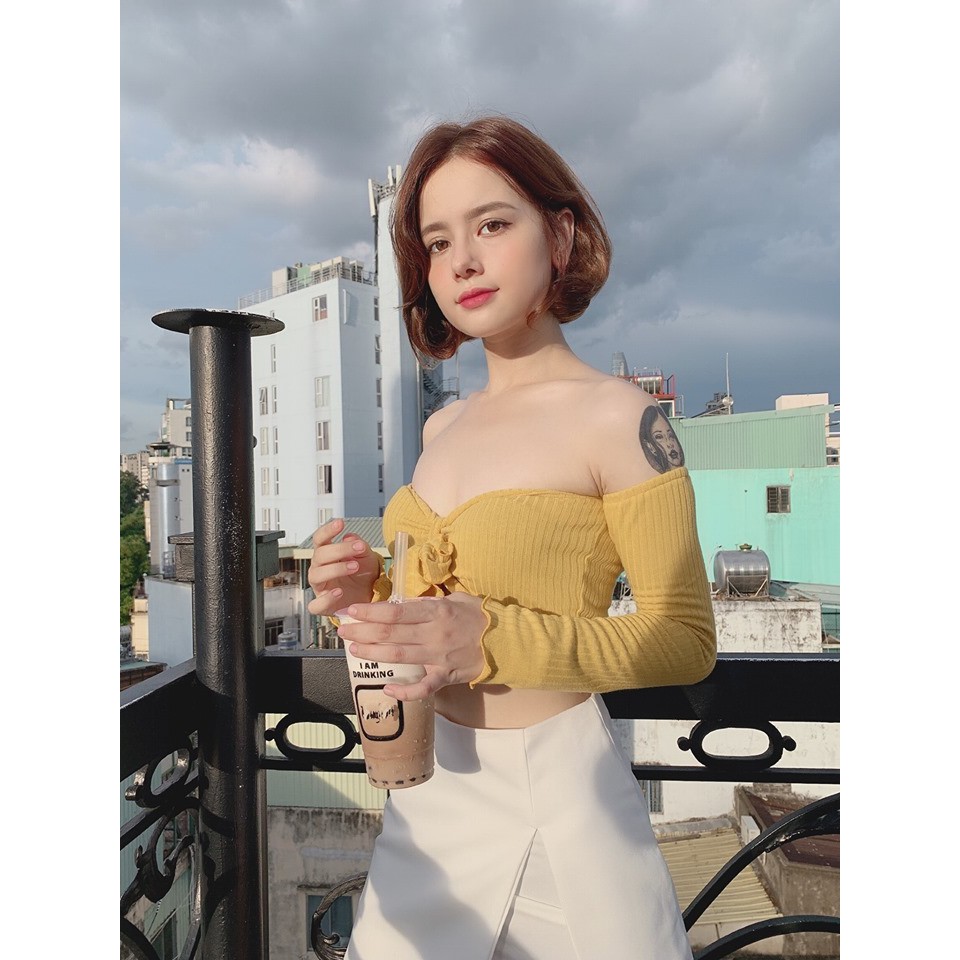 Crop tay dài trễ vai cột ngực