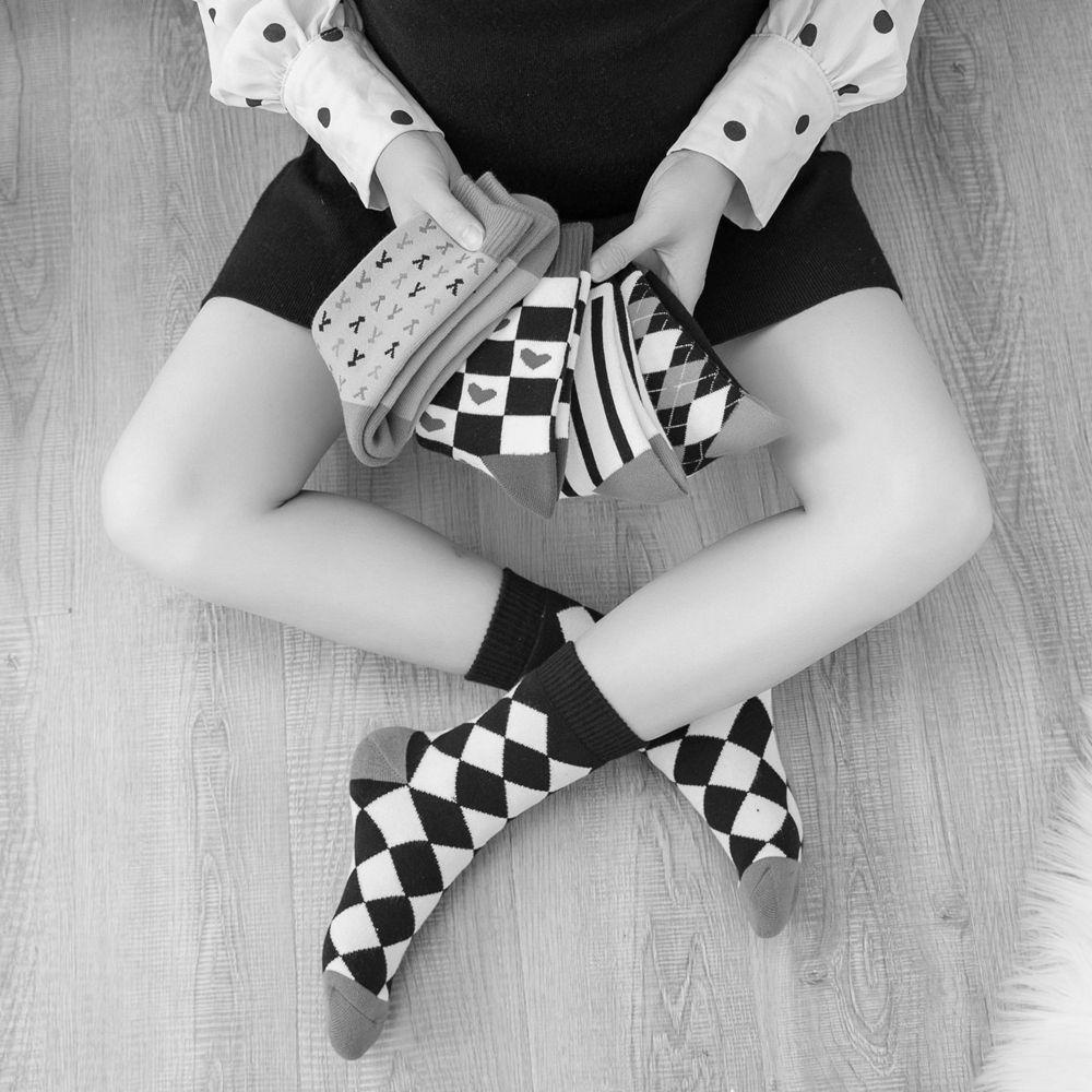 AROMA Tất Lửng Họa Tiết Trái Tim Đơn Giản Cho Nữ