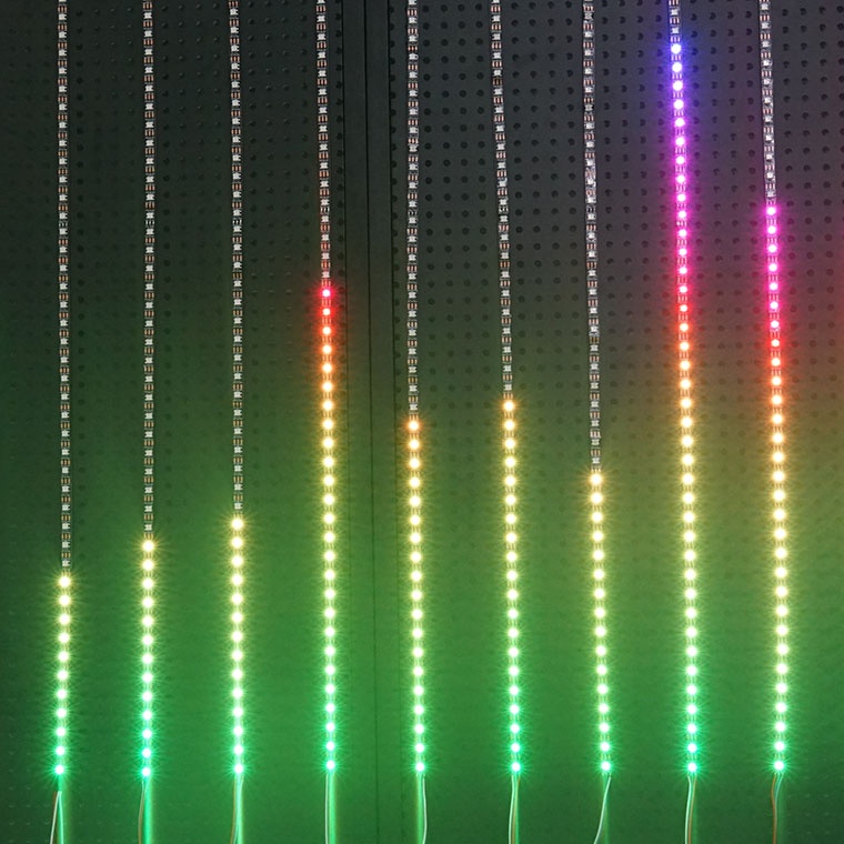Đèn led trang trí RGB chạy theo 10 cột âm thanh đủ size