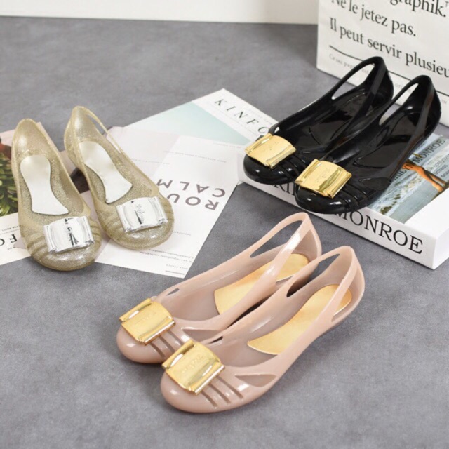 Giày nhựa thơm siêu mềm 🎋🎋🎋