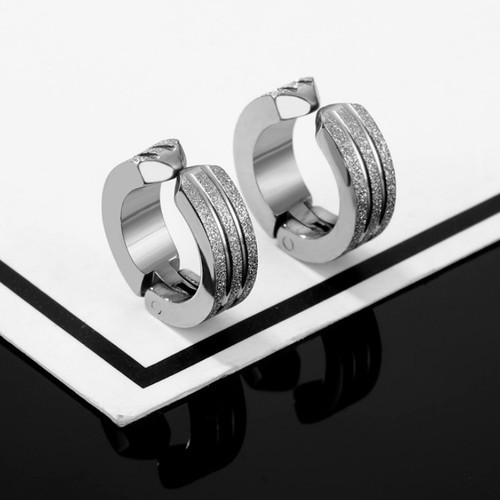 Bông Tai Nam Loại Kẹp Ko Cần Bấm Lỗ Tai Titan Ko Đen TT 2595