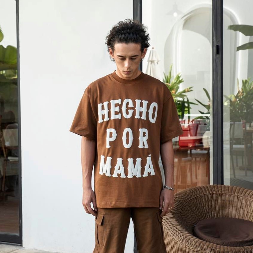 Áo thun nâu hottrend HECHO POR MAMA chất cotton thoáng mát, Áo phông unisex nam nữ