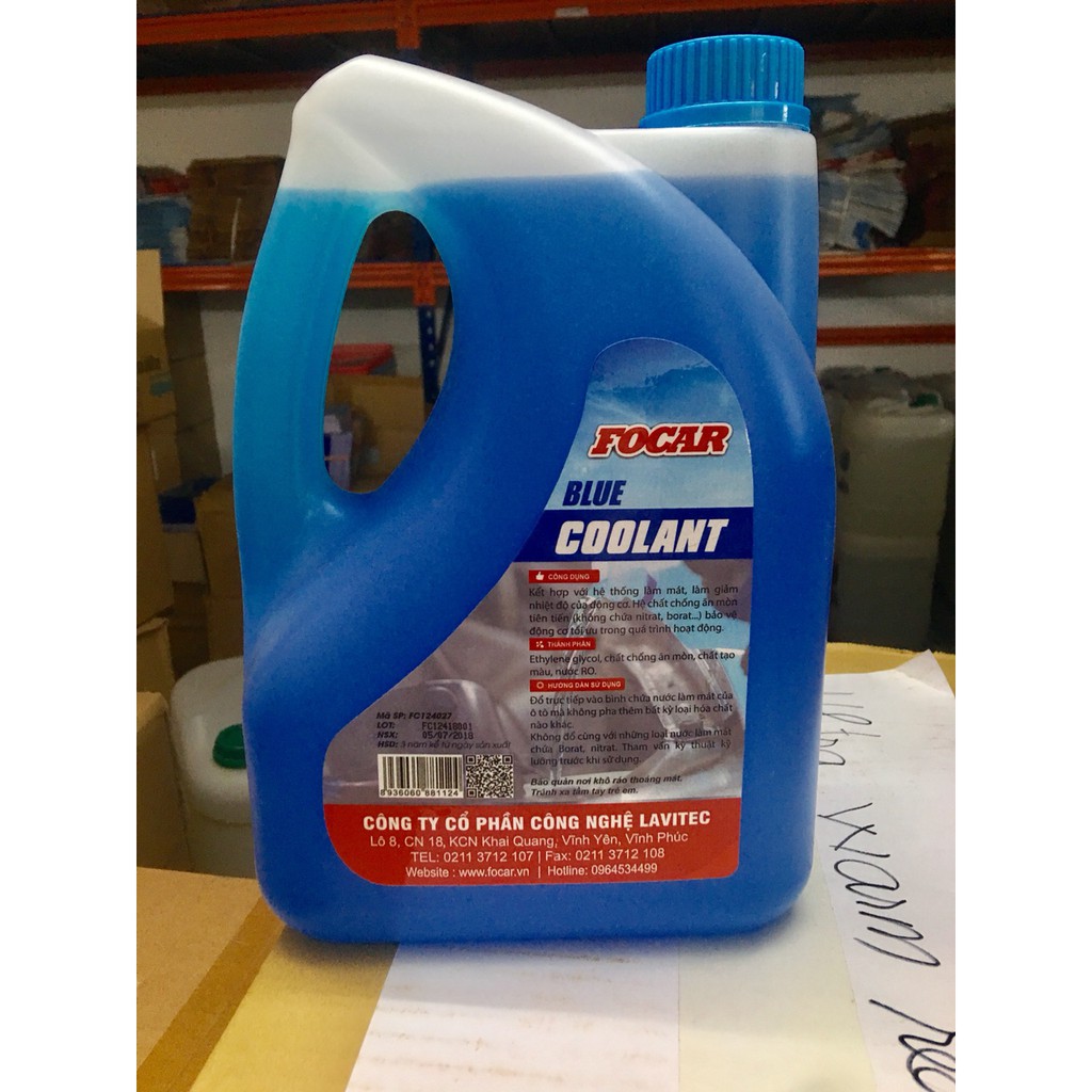 Nước làm mát động cơ Blue Coolant Focar 4L + Tặng khăn và mút vệ sinh nội thất ô tô