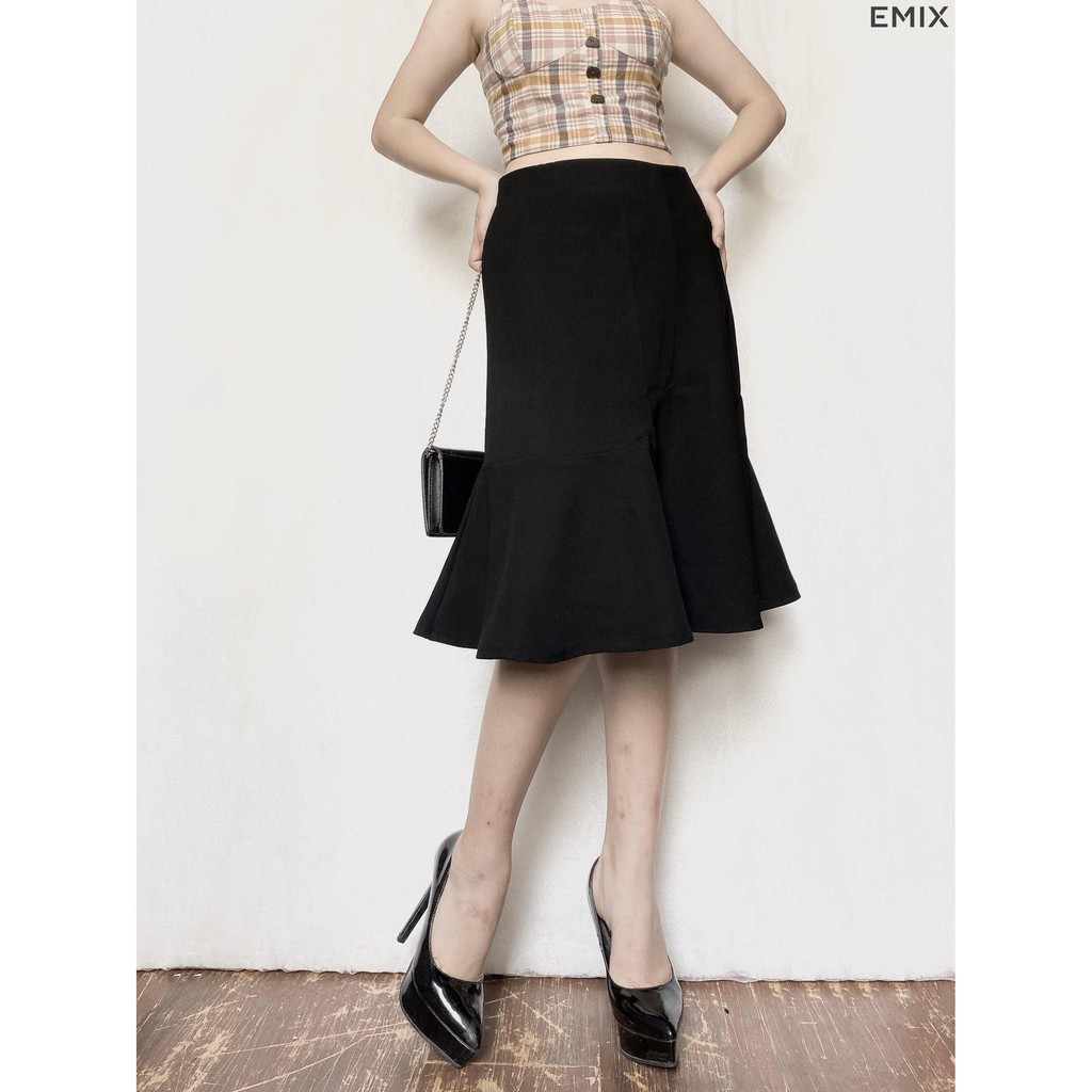Chân váy công sở xòe đuôi cá EMIX (màu đen), dáng dài 62cm, cạp cao, có khóa, mềm mại, dày dặn, không lộ