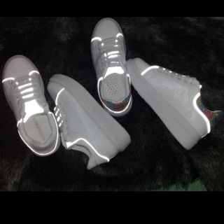 McQueen phản quang