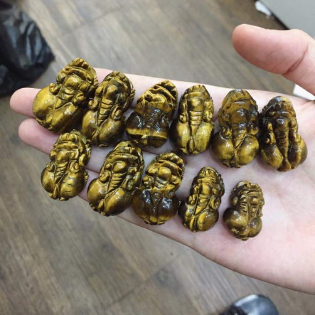 Tì hưu đá mắt hổ tự nhiên