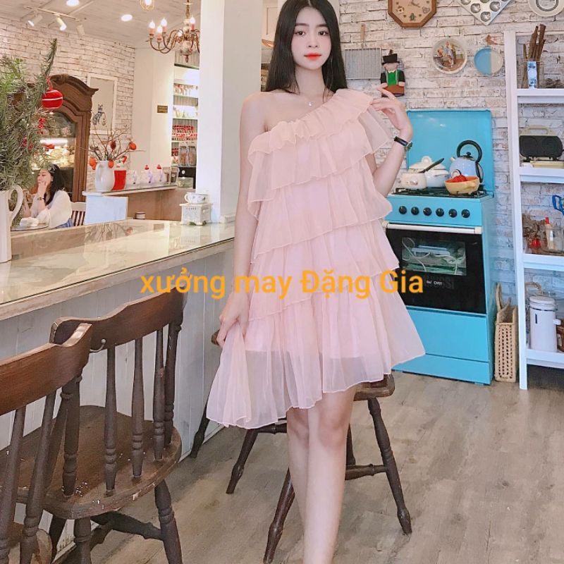 Đầm tầng lệch vai hồng nude sang chảnh, đầm lệch vai giấu bụng bầu mặc chuẩn đẹp DG4213
