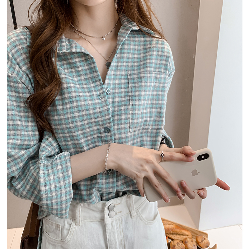 Áo sơ mi nữ tay dài dáng rộng in họa tiết kẻ sọc