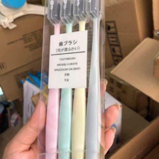 Sét 4 bàn chải đánh răng muji