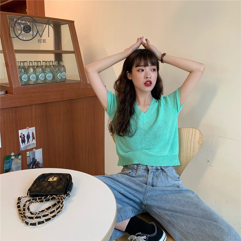 Áo Len Tay Ngắn Cổ Chữ V Màu Trơn Phong Cách Hàn Quốc | BigBuy360 - bigbuy360.vn