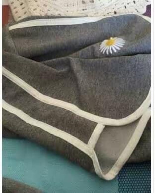 Quần sooc bầu thêu HOA CÚC sọc thể thao chất thun mềm siêu mát (kèm ảnh thật)