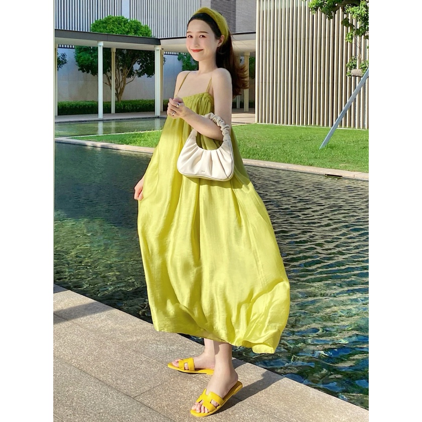 (HÁNG SẴN) Váy maxi hai dây xòe bồng bềnh vải lanh lụa mềm style đi biển gợi cảm điệu đà Hàn Quốc (HÀNG_ORDER)