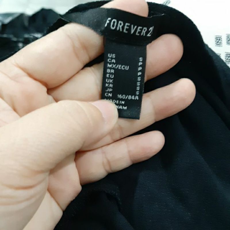 Áo thun F21 body vnxk