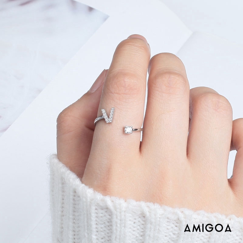 Nhẫn chữ cái hở tùy chỉnh cho nữ