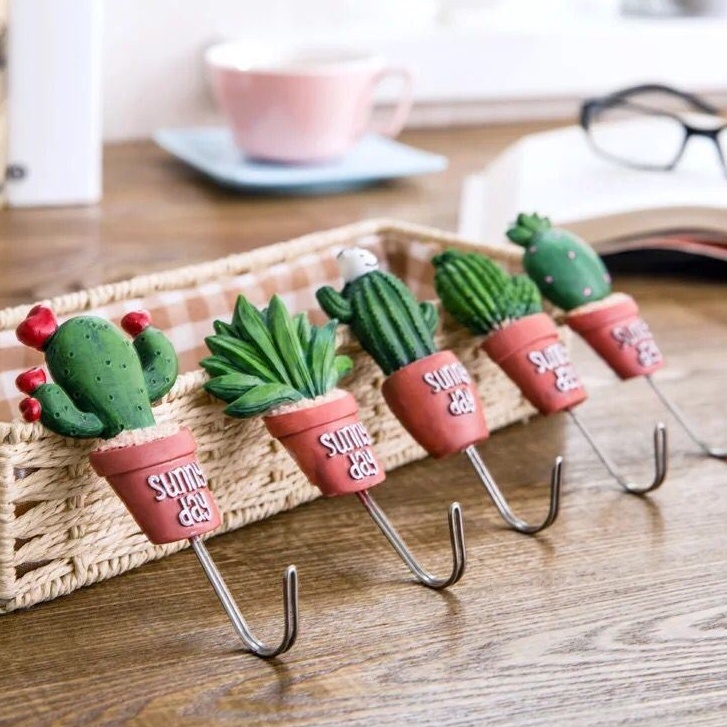 Móc Treo Đồ Dùng Hình Cây Xương Rồng Dễ Thương