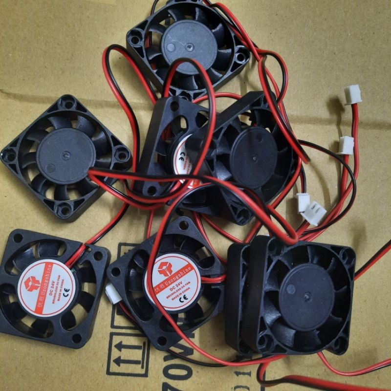 quạt tản nhiệt 24v 4x4x1cm mới