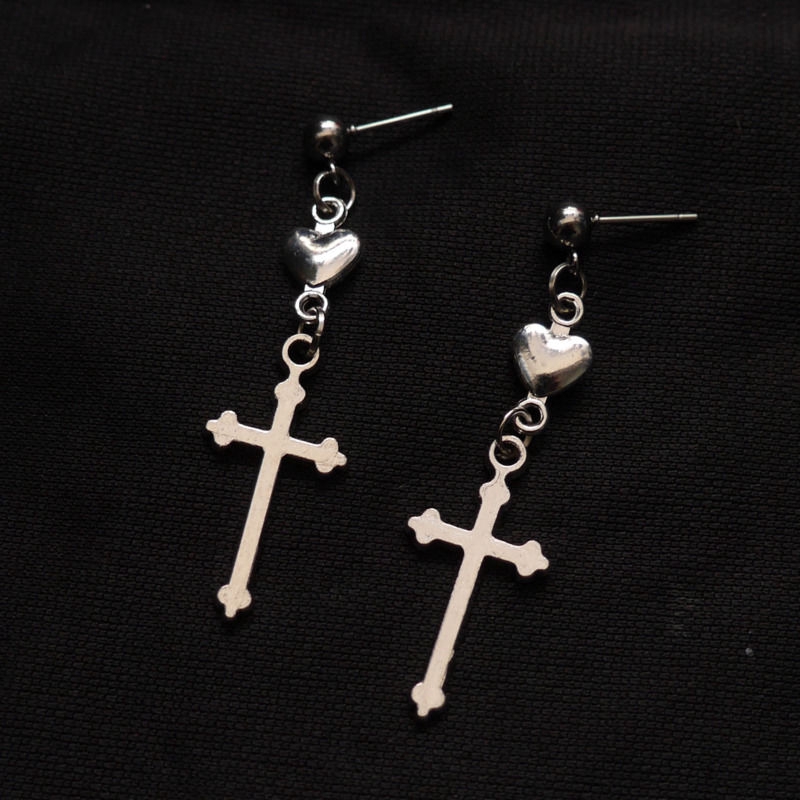 Khuyên tai hình trái tim thánh giá thời trang cá tính cho nữ 22223