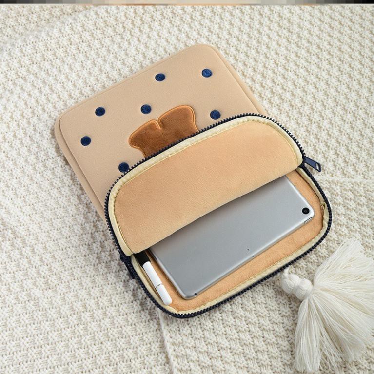 Túi đựng laptop chống sốc dày lót lông họa tiết gấu chấm bi siêu yêu 2021 | BigBuy360 - bigbuy360.vn