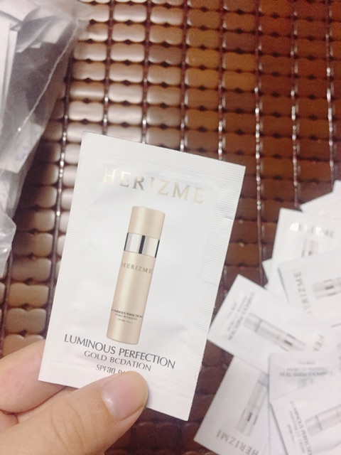 Combo 10 gói kem lót, kem nền minisize của hãng mỹ phẩm herizme hàn quốc | BigBuy360 - bigbuy360.vn