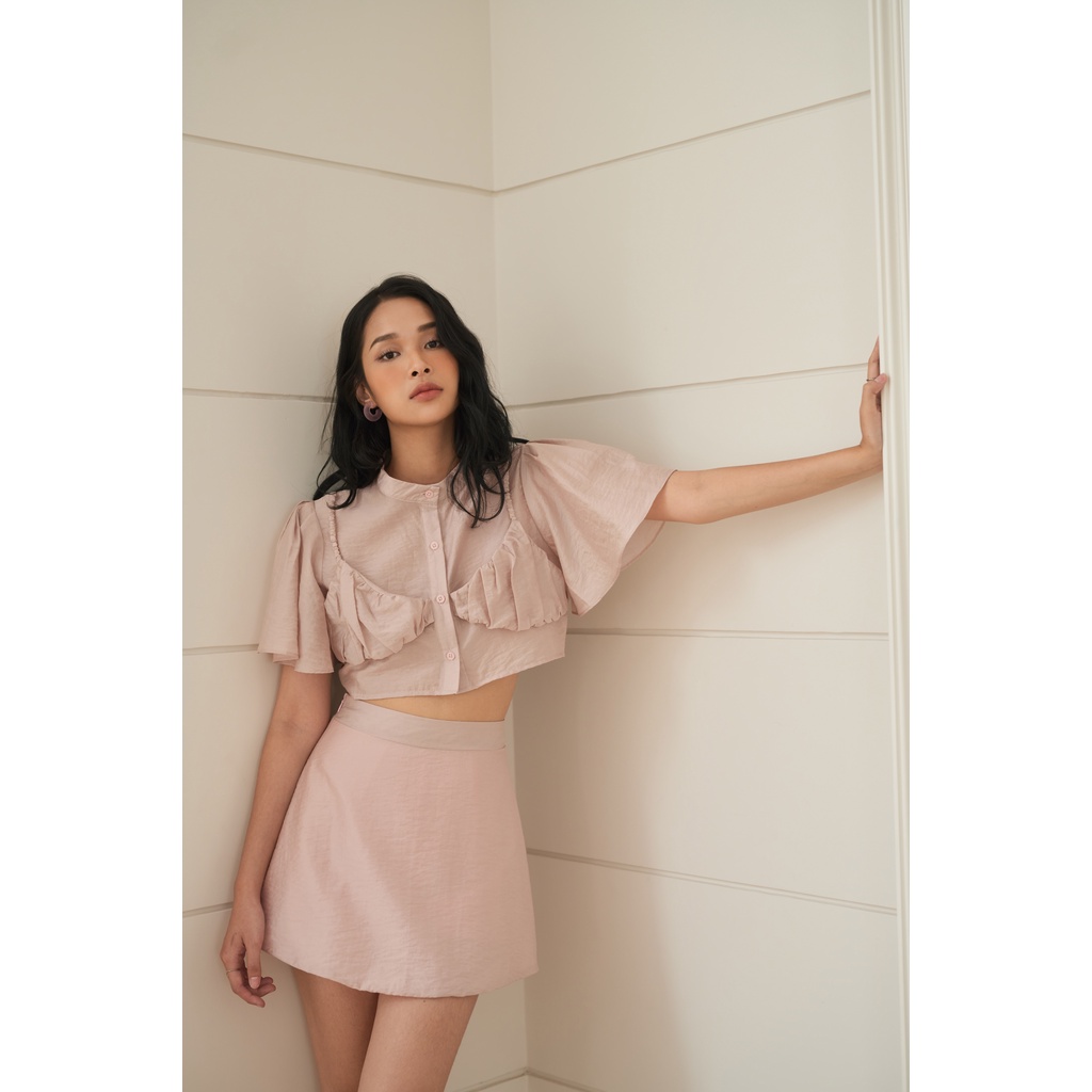 Set áo sơmi và chân váy ngắn trơn | SOKO SET - CLÉLIE