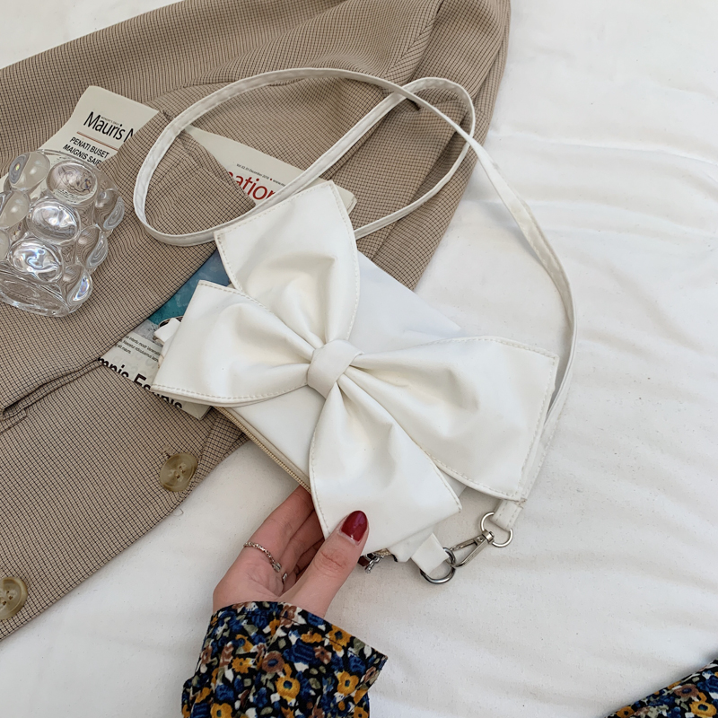 Túi đeo chéo thời trang mẫu 2021 dành cho nữ