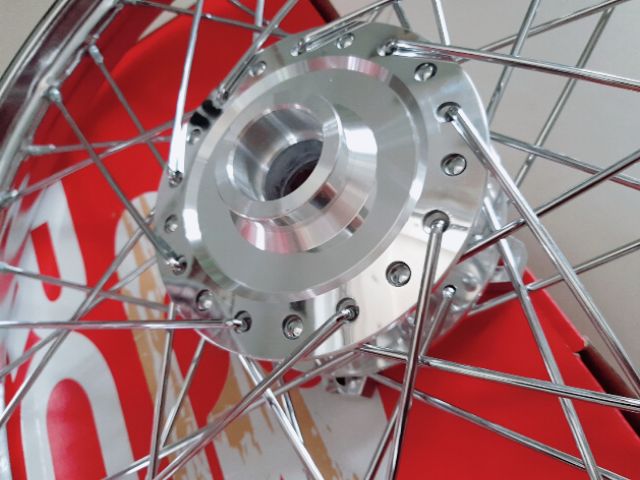 Bánh căm EXCITER 150 căm đùm mạ crom gắn cho ex 150 như zin k cần chế cháo. Niềng trước 1.4 sau 1.6