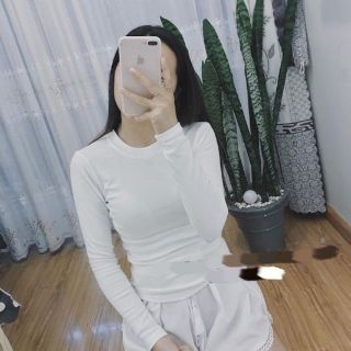 Áo thun body dài tay ulzzang