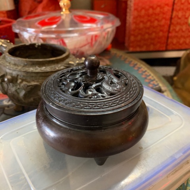 Xông trầm rồng