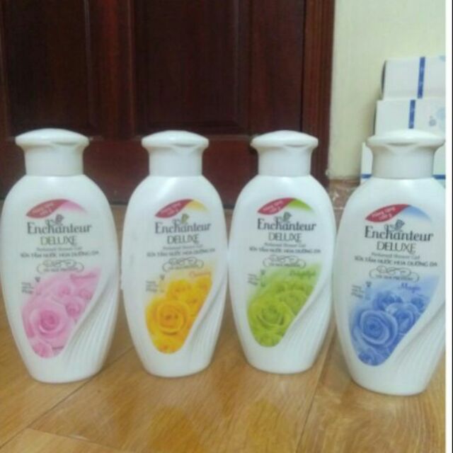 Sữa tắm nước hoa  Enchanter 100ml