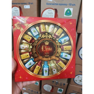Socola rượu Nga hộp 15 chai.