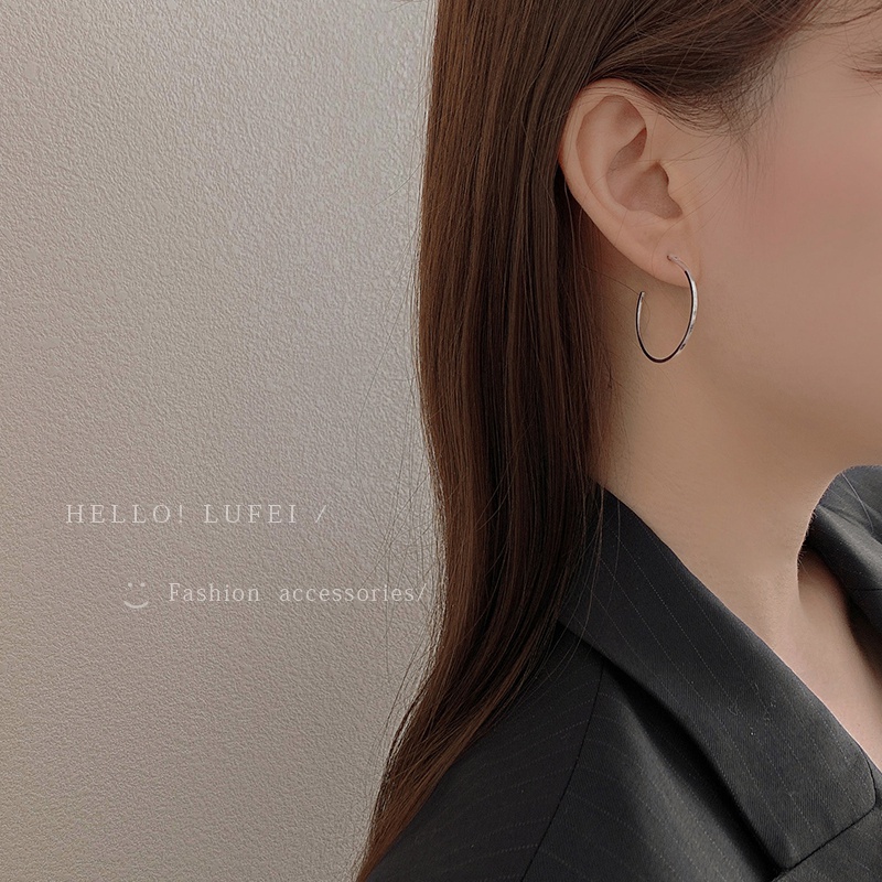 Set khuyên tai vòng tròn đơn giản