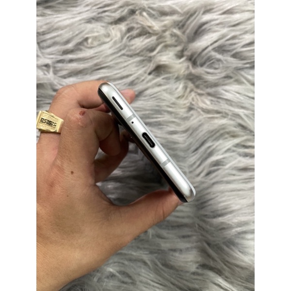 Điện thoại Sharp R3 ram 6/128 chip 855 màn 120Hz