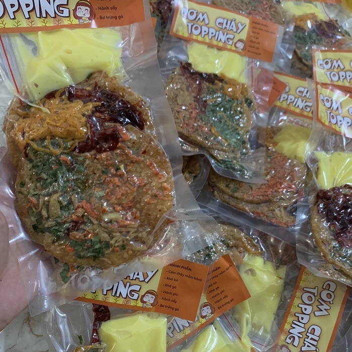 Cơm Cháy Sốt Bơ PIKA SNACKS gói 3 miếng kèm topping khô gà, khô bò thêm sốt bơ béo ngậy _ Ăn Vặt Hà Nội _ COMTOPPING