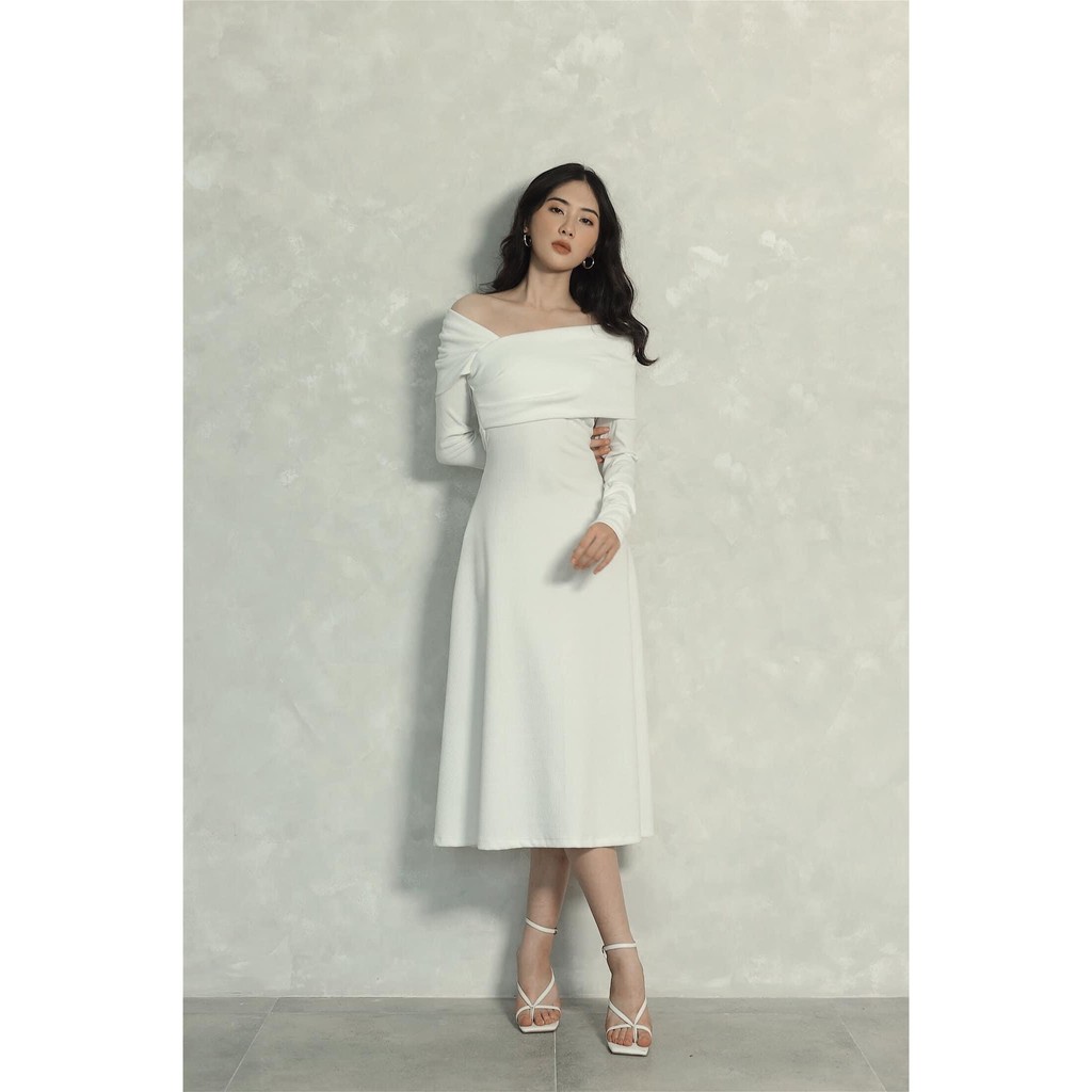 Đầm dự tiệc trễ vai màu trắng body tay dài, đầm lệch vai sexy hàng thiết kế chính hãng Kim Hoàng - (Mẫu Lệch Vai) | BigBuy360 - bigbuy360.vn
