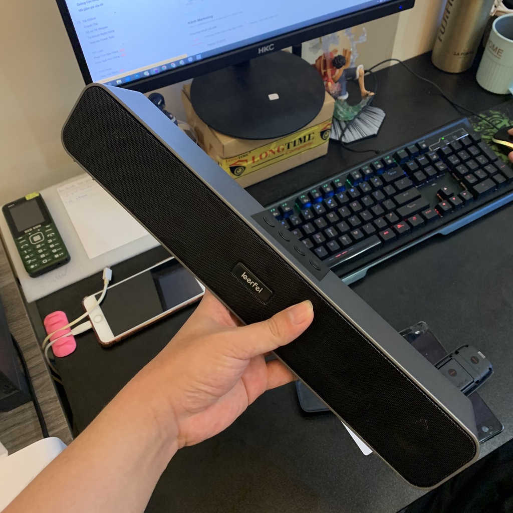 Loa Bluetooth A36 dáng dài âm Bass cực căng, pin trâu 6 tiếng, tương thích nhiều thiết bị