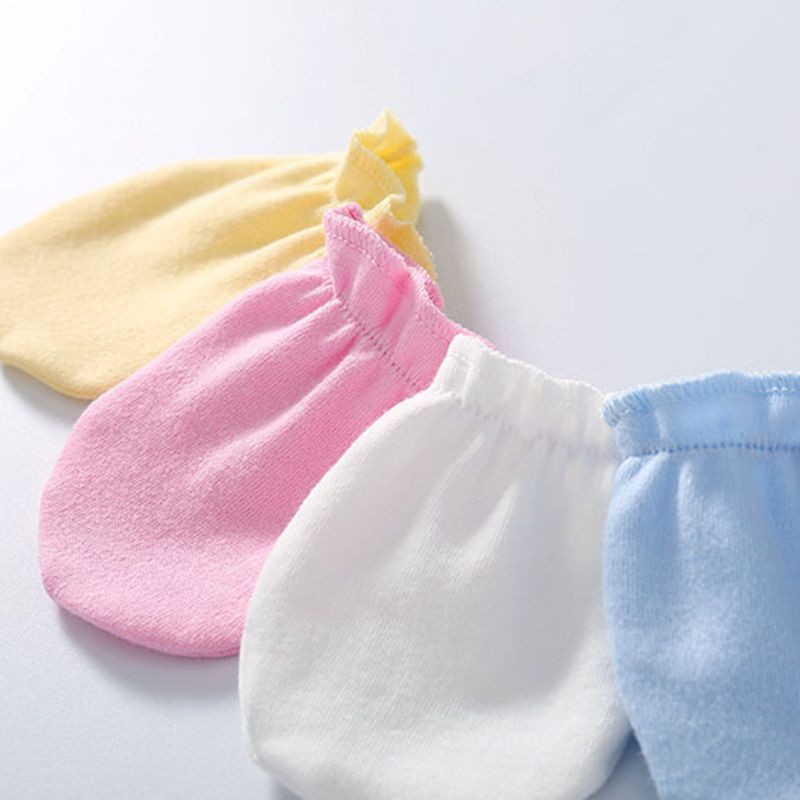 Set khăn cotton mềm có đồ bọc chân dành cho bé