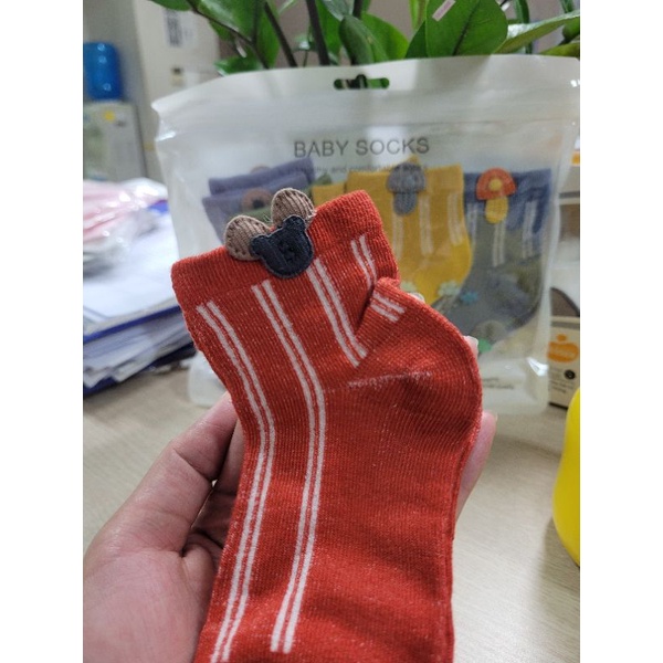 Tất cho bé trai bé gái từ 1-5 tuổi mới nhất năm 2021