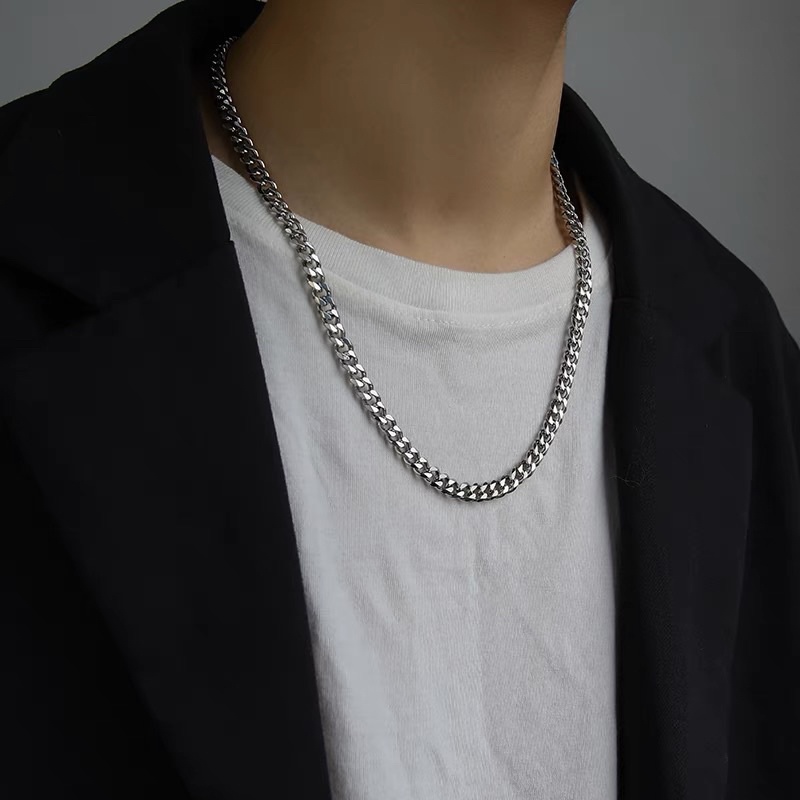 Dây chuyền thép titan trơn bóng vát cạnh không gỉ