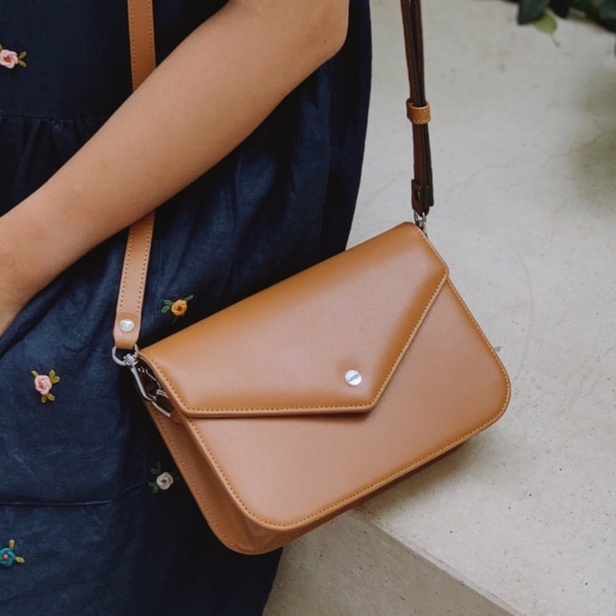 Túi đeo chéo nữ LAGOM Classic Crossbody Bag