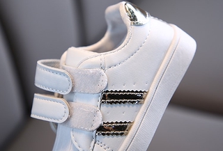 Giày Sneaker Da Pu Đế Mềm Dành Cho Bé