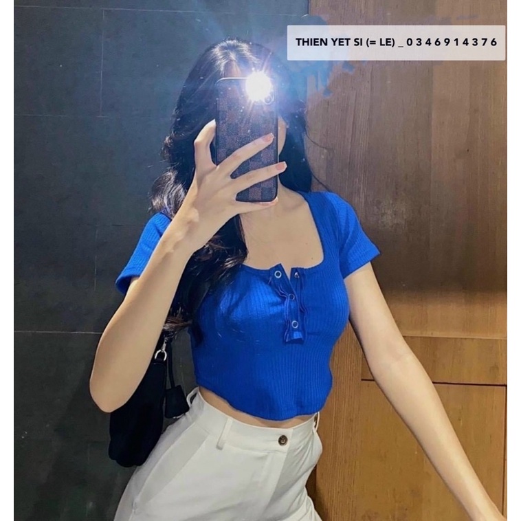 Áo croptop tay ngắn CỔ NÚT BẤM VẢI NỔI MC nữ năng động trẻ trung cá tính - Thiên Yết