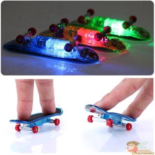 Đồ Chơi Ván Trượt Ngón Tay Độc Đáo Thú Vị