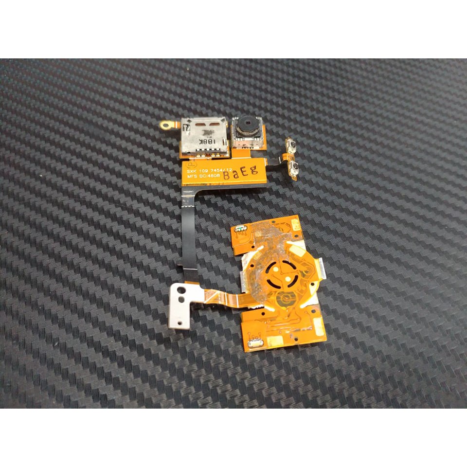 Cụm camera, phím trước, thẻ nhớ Sony Ericsson W580i | BigBuy360 - bigbuy360.vn