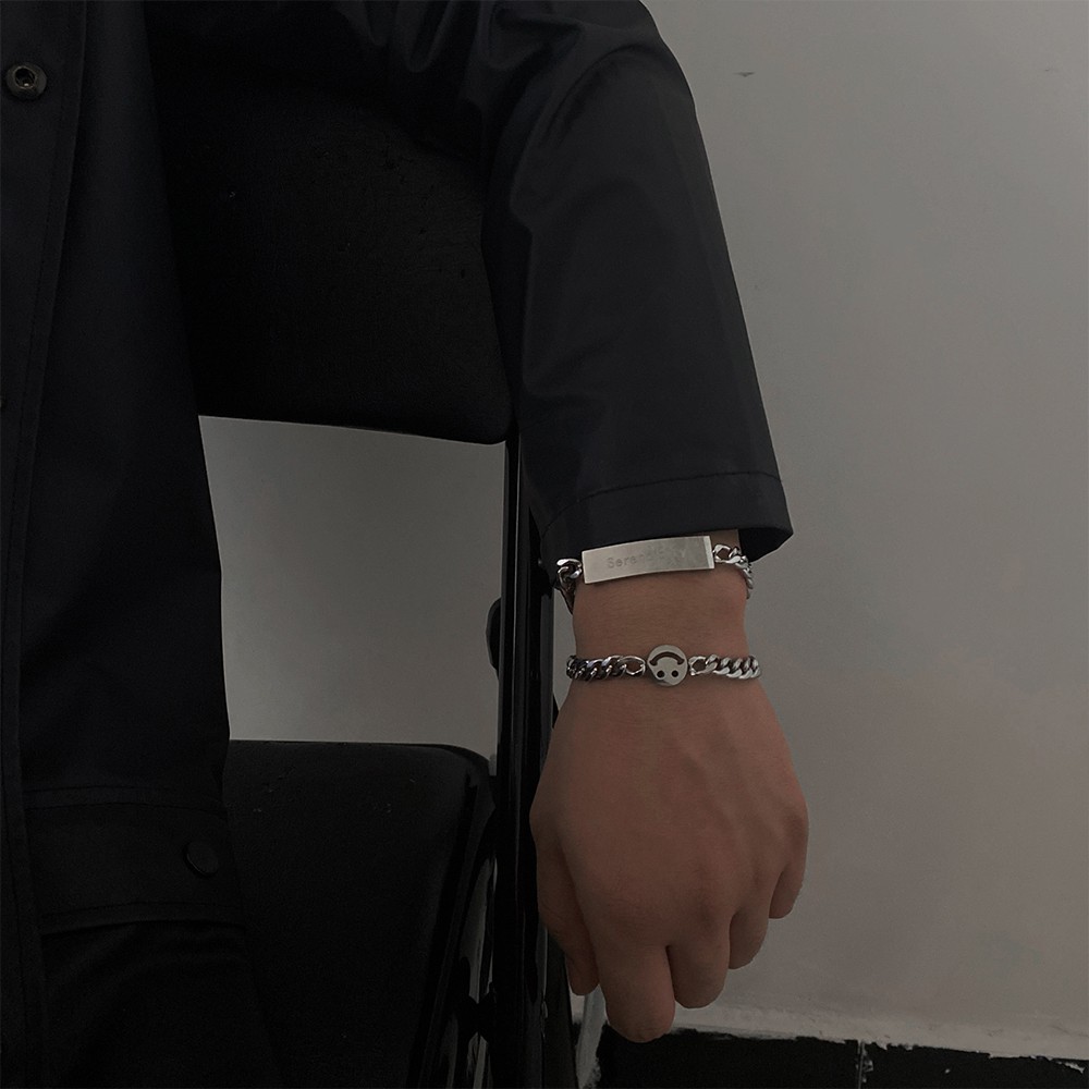 Vòng Tay Mặt Hình Vuông Bằng Thép Titanium In Chữ + Mặt Cười Phong Cách Hàn Quốc Cá Tính